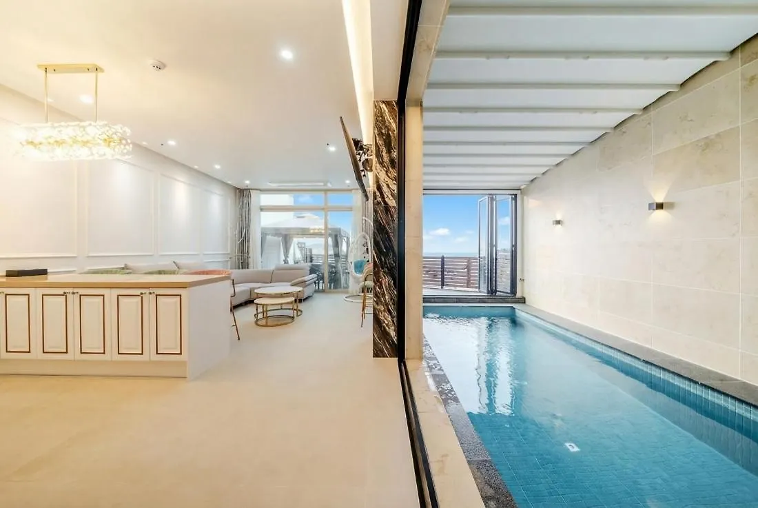 Rumah liburan Ganghwa Elijah Pool Villa Incheon Korsel