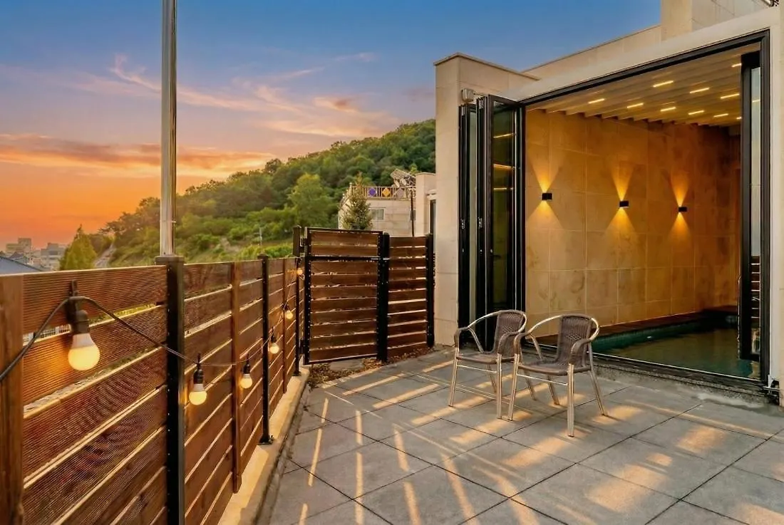 Rumah liburan Ganghwa Elijah Pool Villa Incheon Korsel