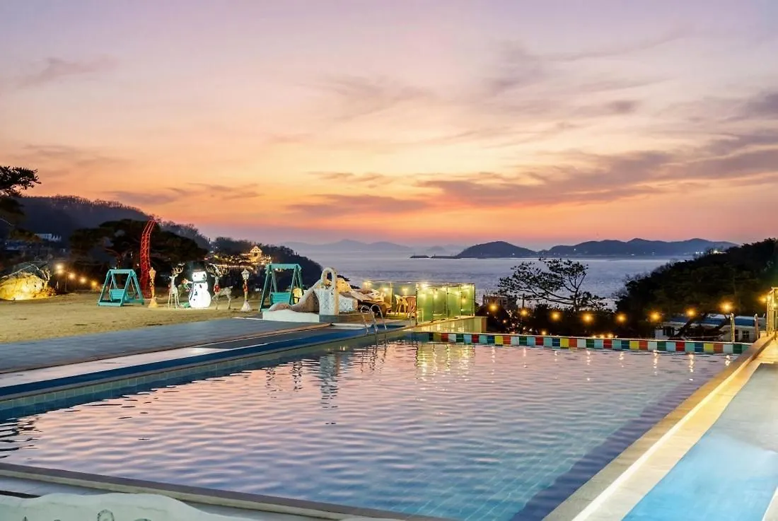 Rumah liburan Ganghwa Elijah Pool Villa Incheon